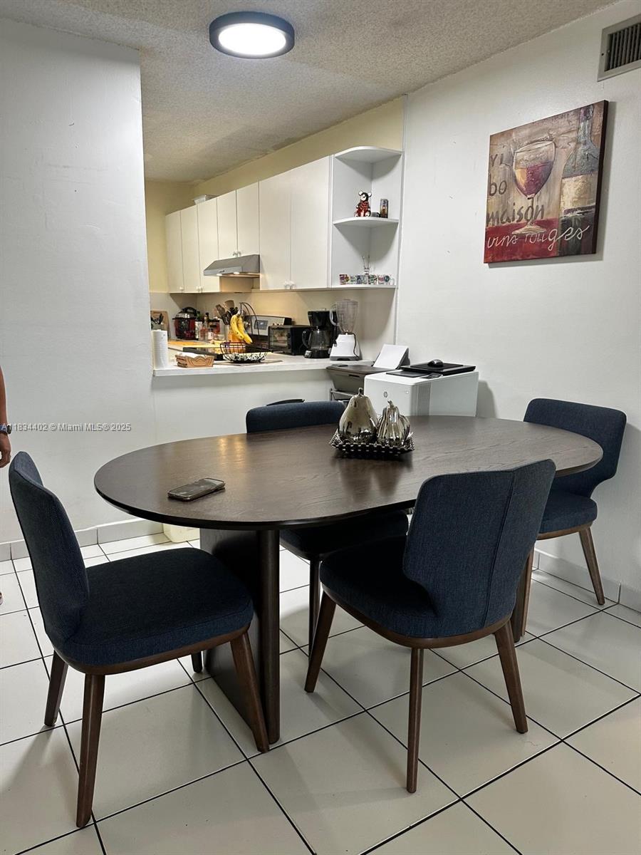2775 W 52nd St #305, Hialeah, Florida image 10