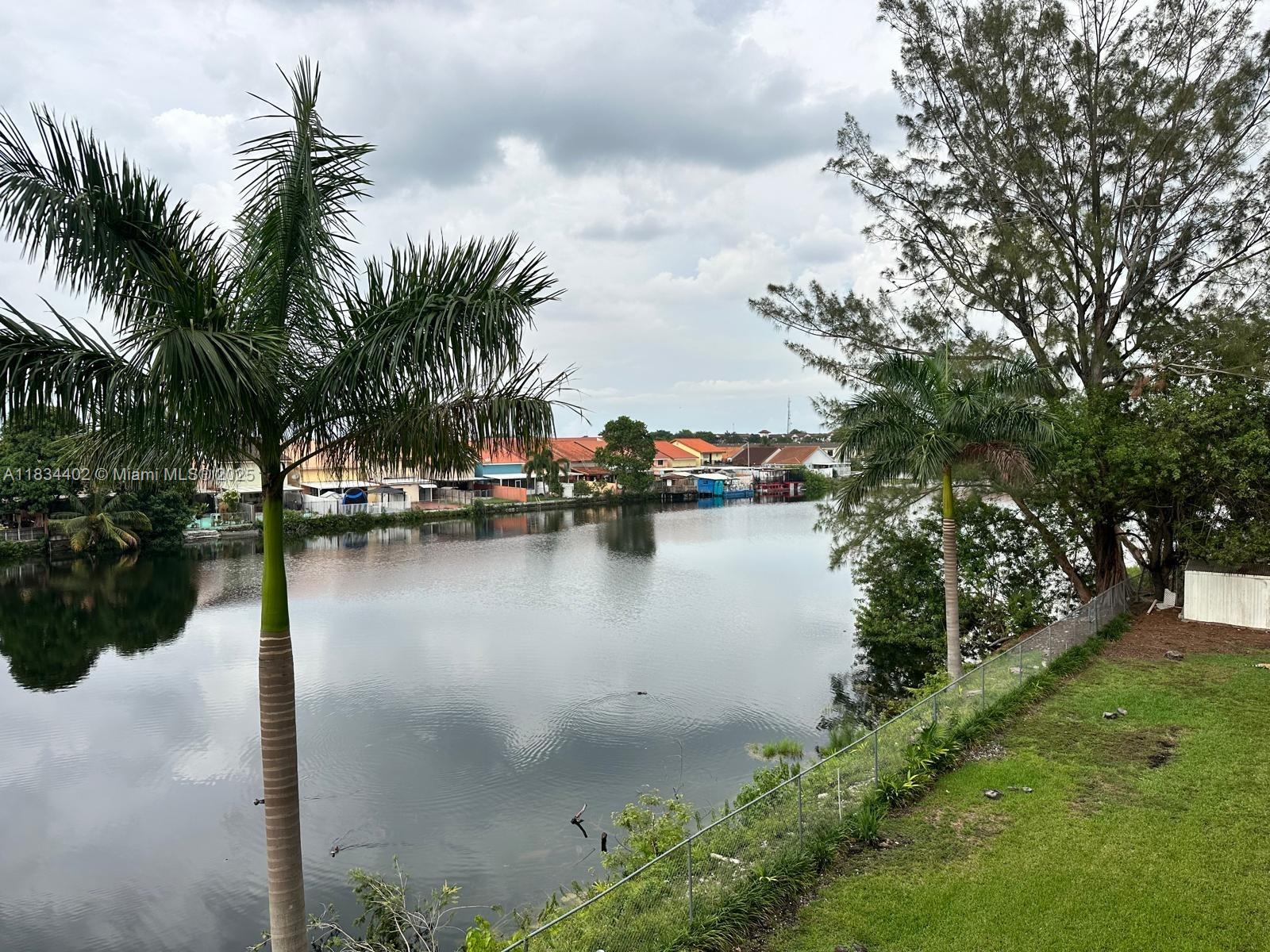 2775 W 52nd St #305, Hialeah, Florida image 23