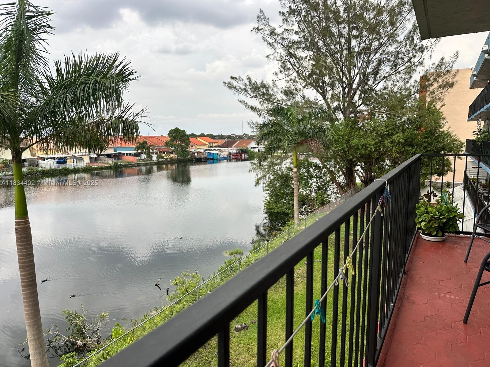 2775 W 52nd St #305, Hialeah, Florida image 24