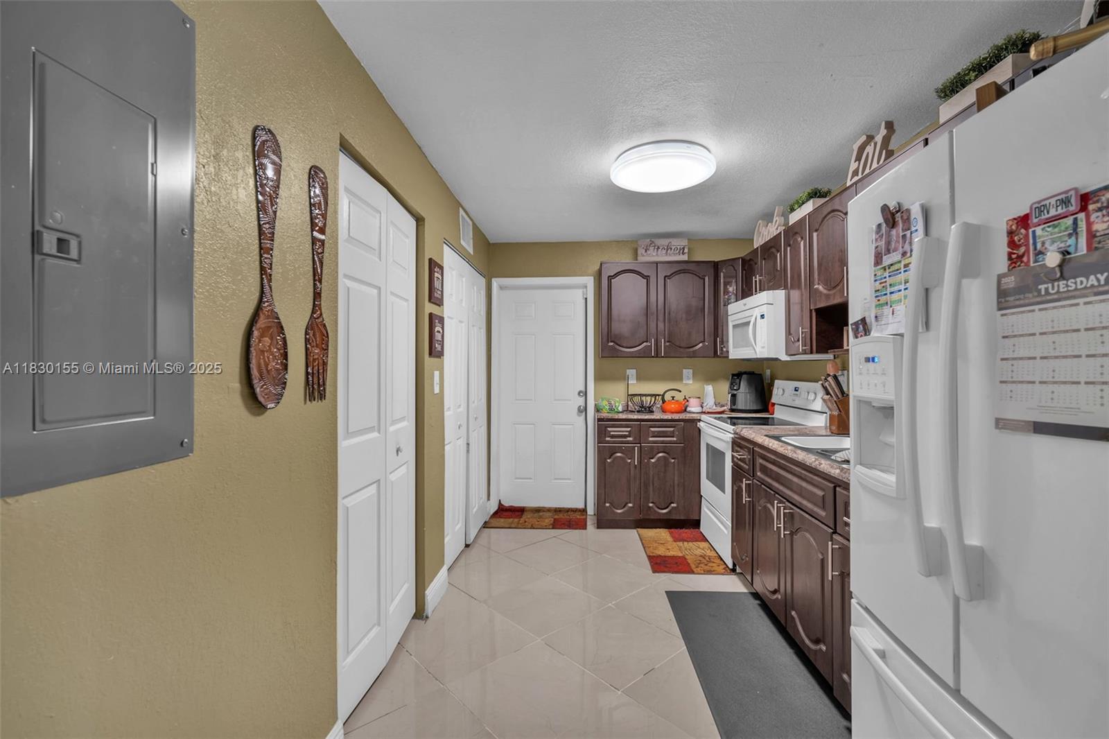 2175 NW 50th St, Miami, Florida image 7