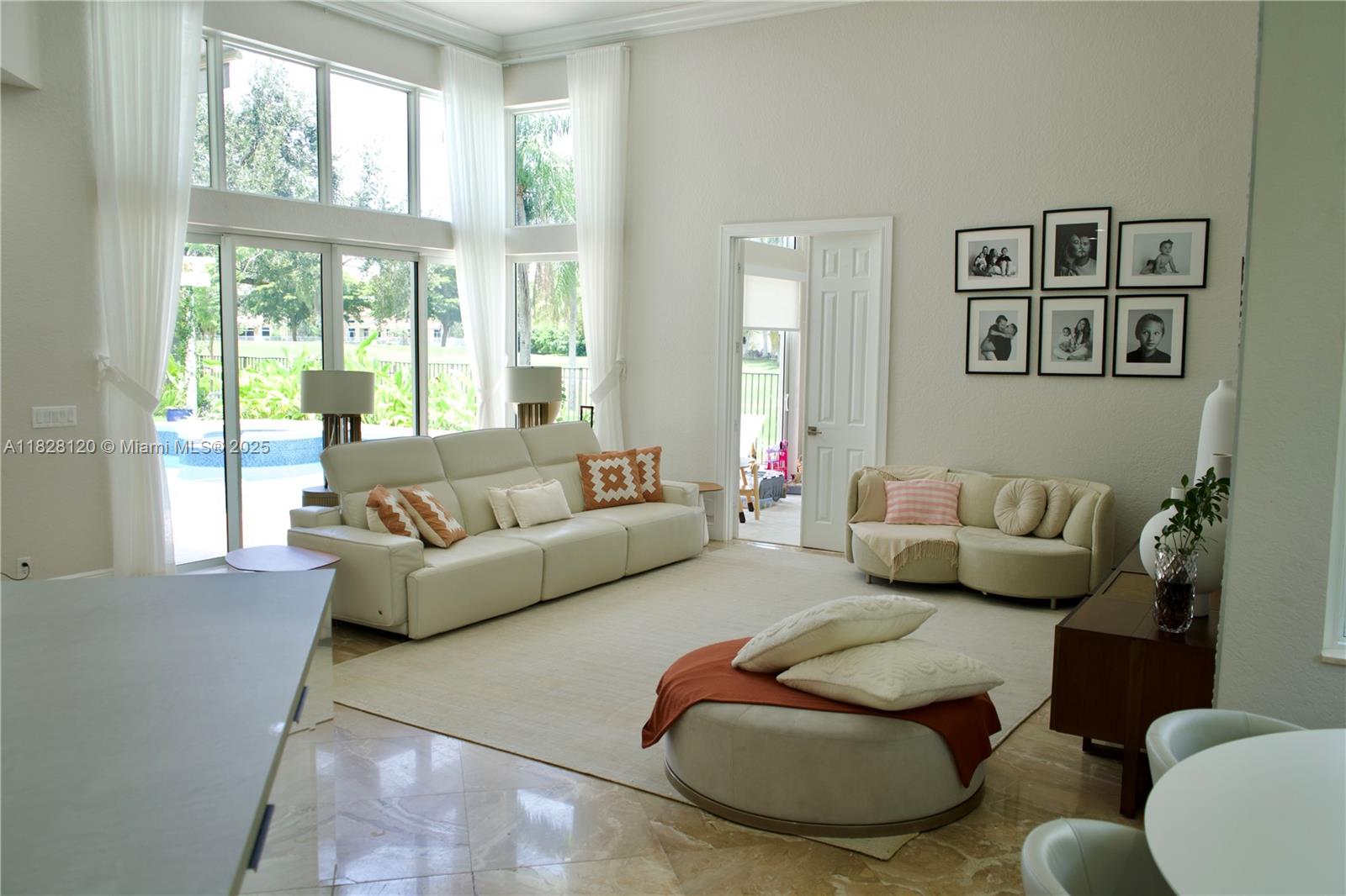 2493 Poinciana Dr, Weston, Florida image 9
