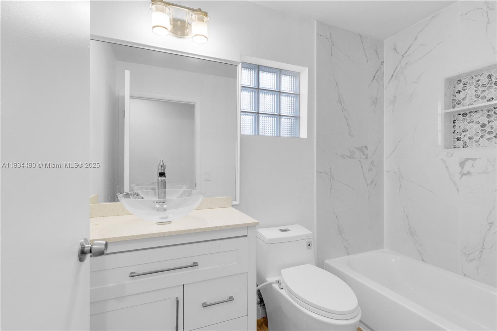 1525 Seabay Rd, Weston, Florida image 17