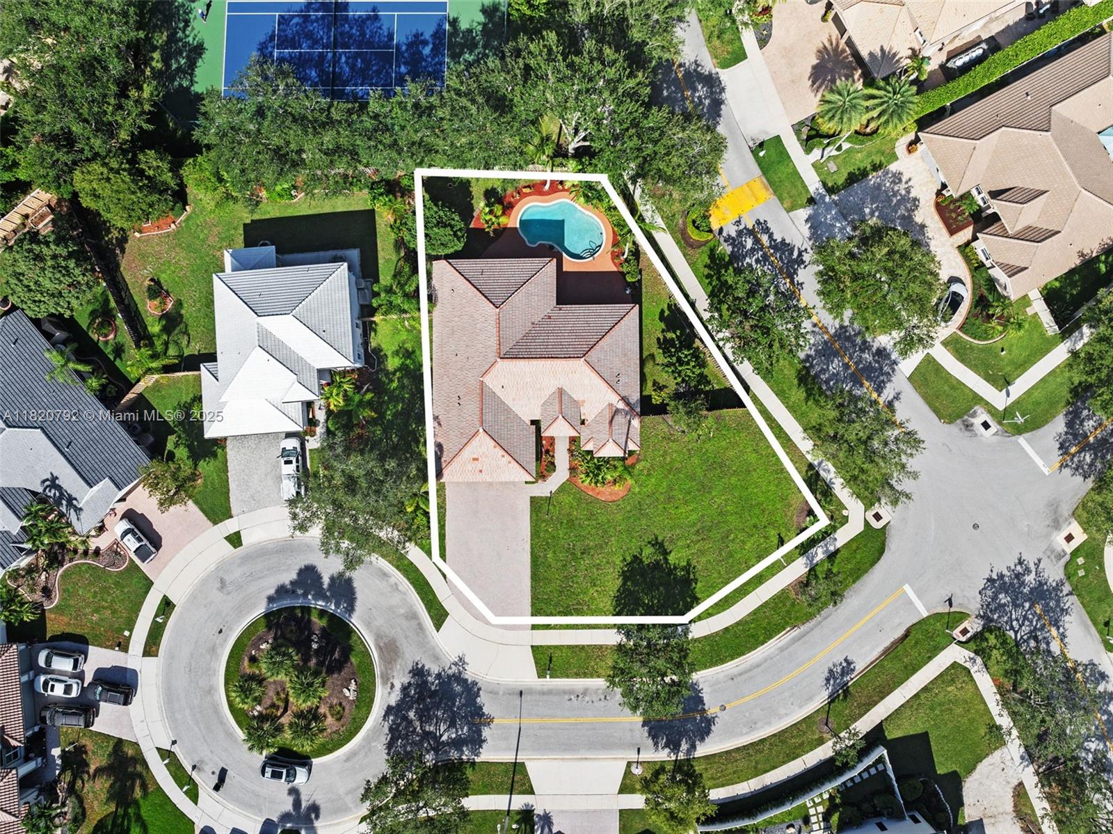6946 Mariposa Cir Ct, Pembroke Pines, Florida image 6