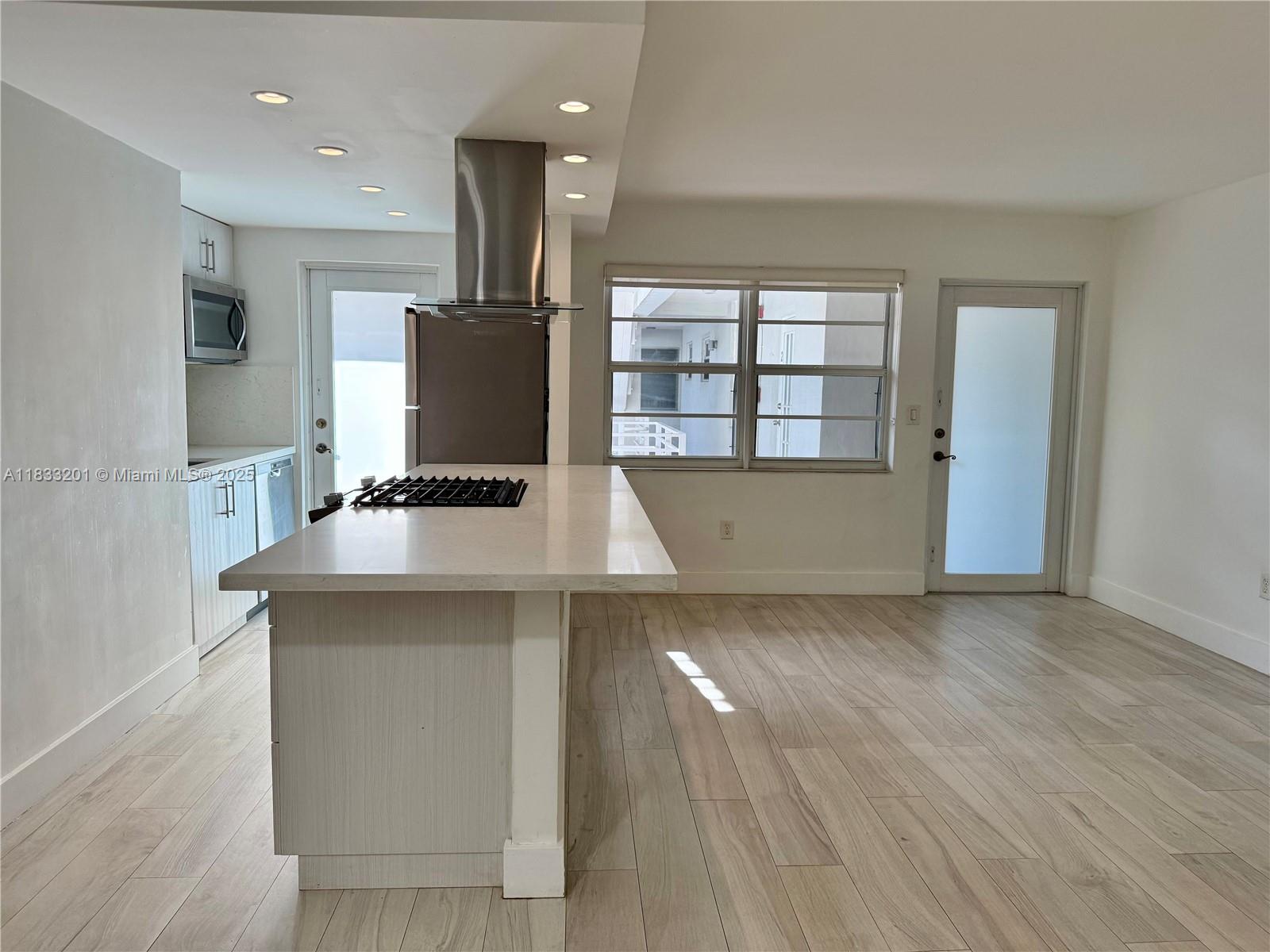 Property photo # 9