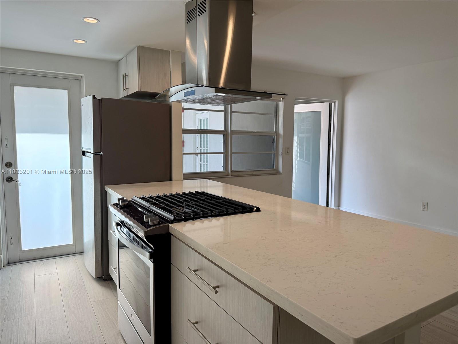 Property photo # 7