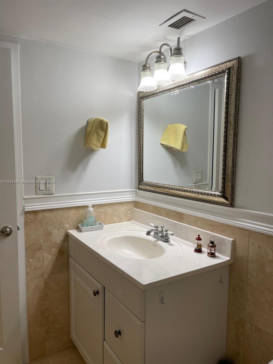 3180 S Ocean Dr #1602, Hallandale Beach, Florida image 17