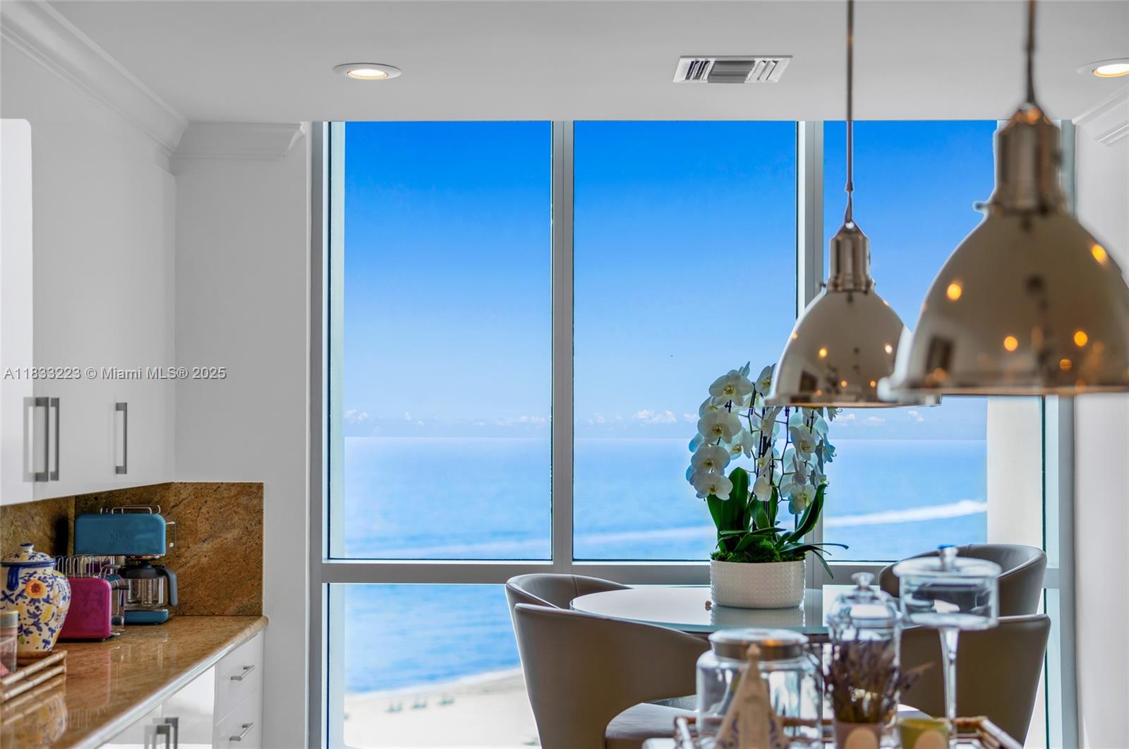 5959 Collins Ave #1404, Miami Beach, Florida image 12