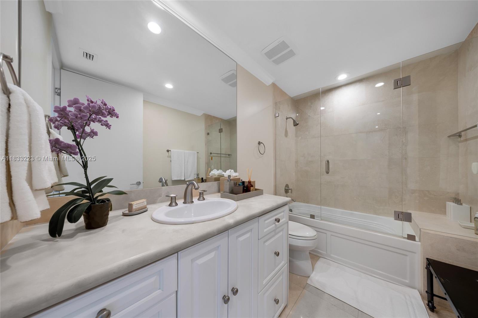 5959 Collins Ave #1404, Miami Beach, Florida image 22