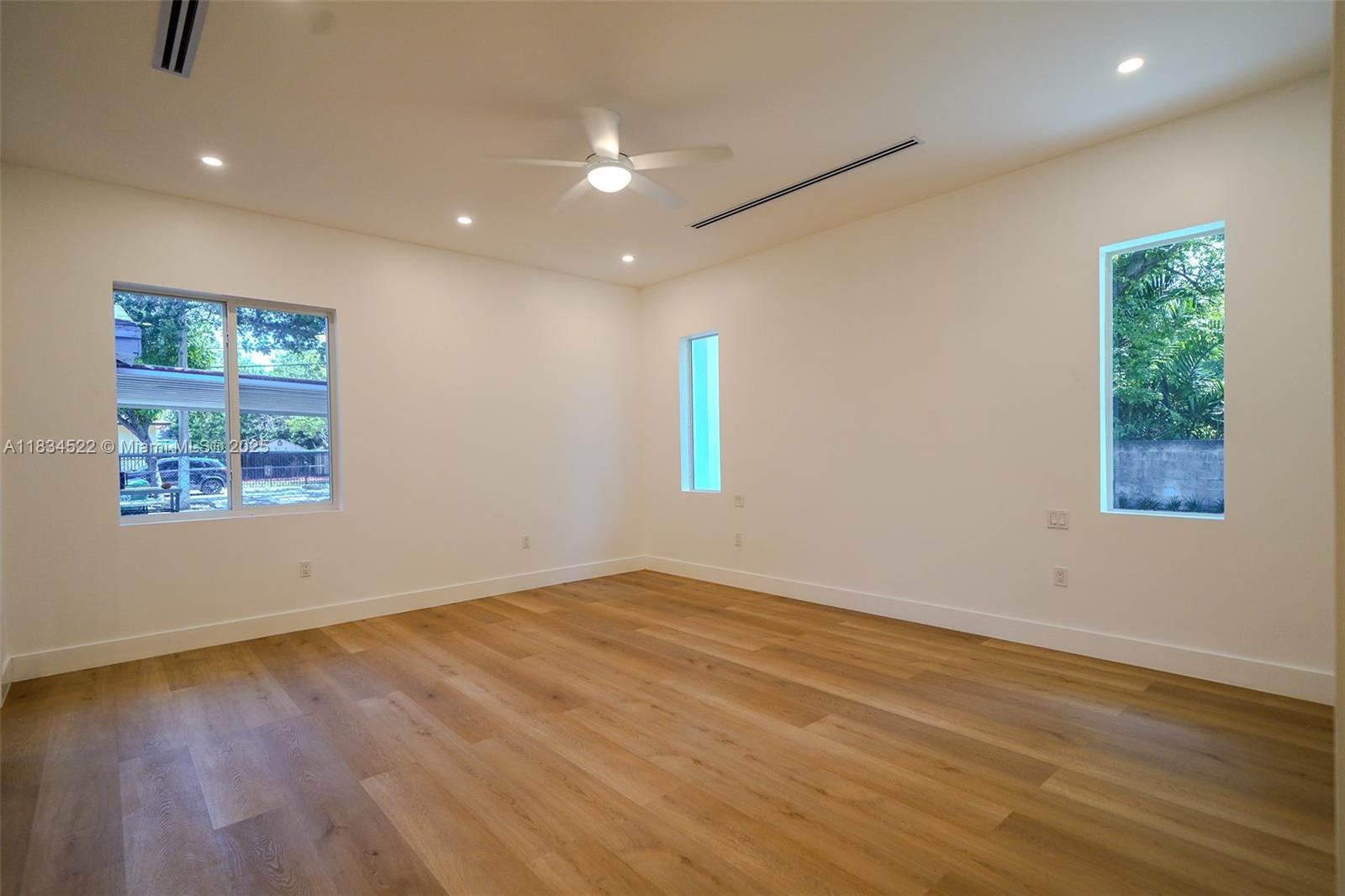 112 NW 24th Ct 0