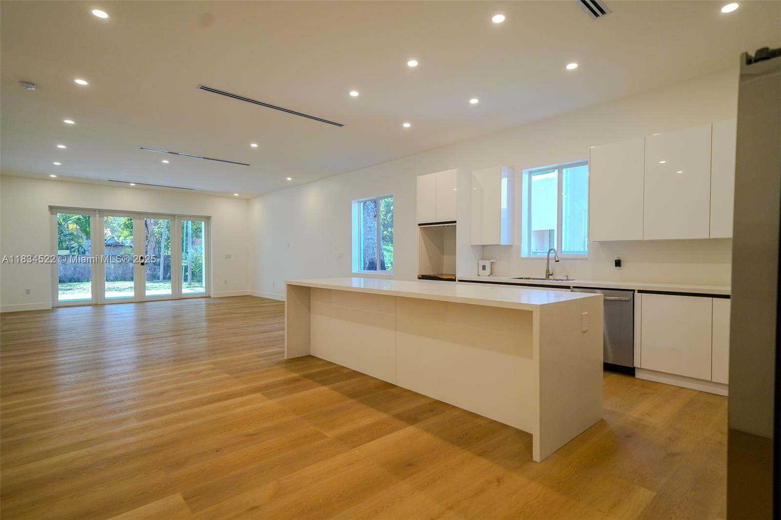 112 NW 24th Ct 0