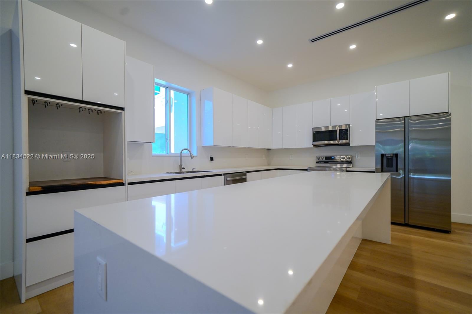 112 NW 24th Ct 0