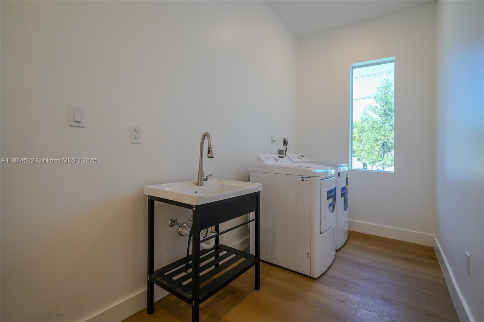 112 NW 24th Ct 0