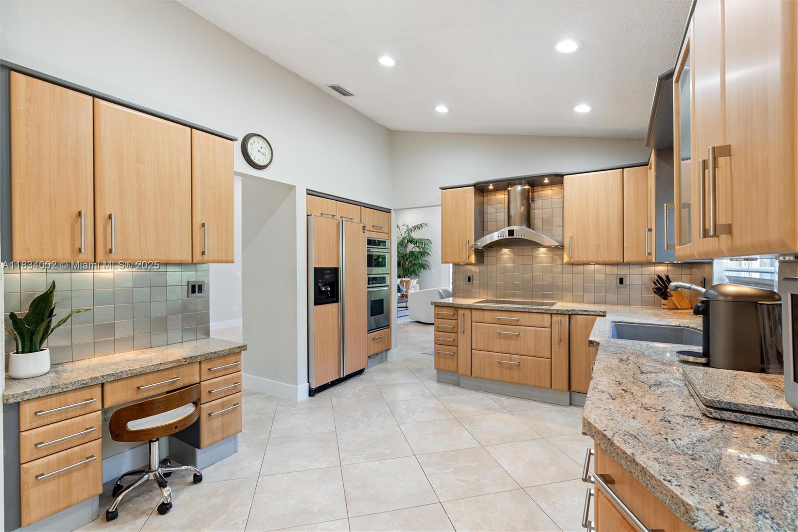 Property photo # 2