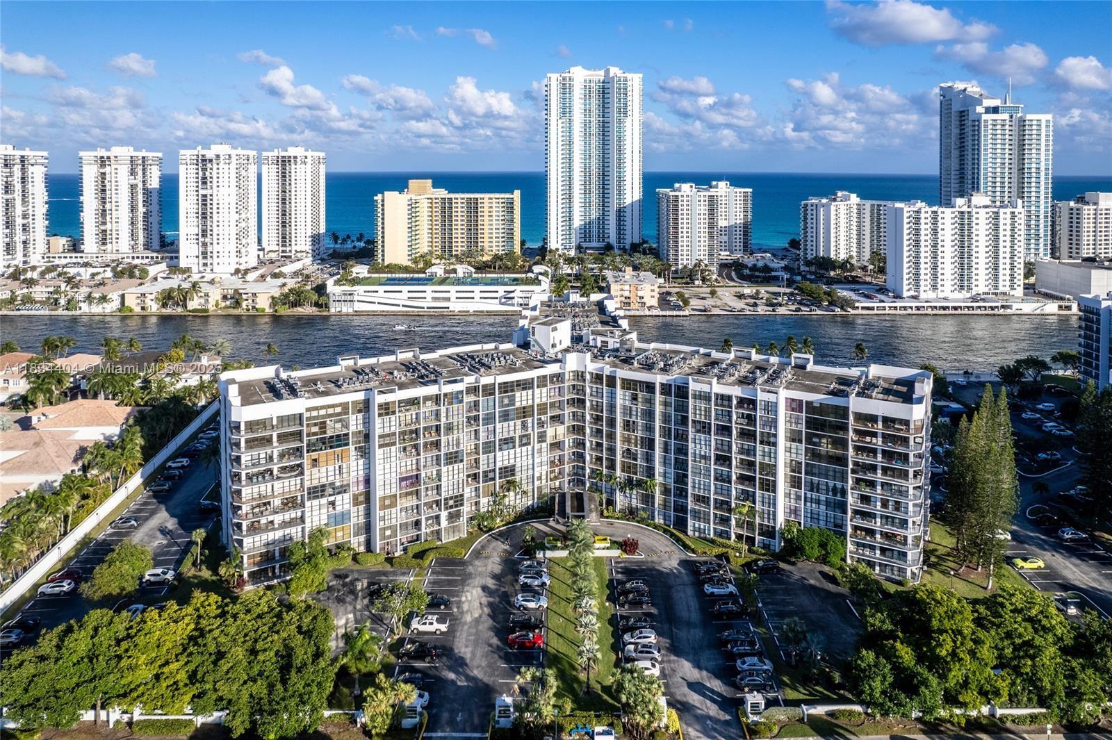 1000 Parkview Dr #114, Hallandale Beach, Florida image 21