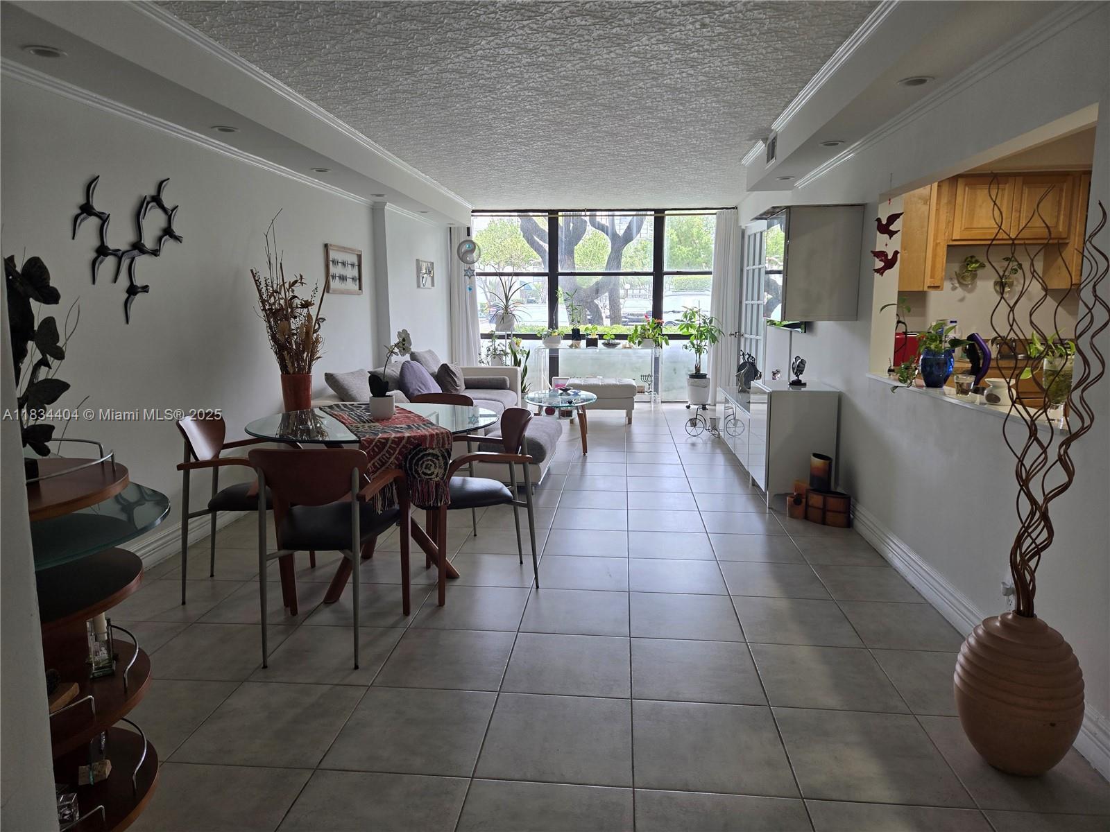 1000 Parkview Dr #114, Hallandale Beach, Florida image 3