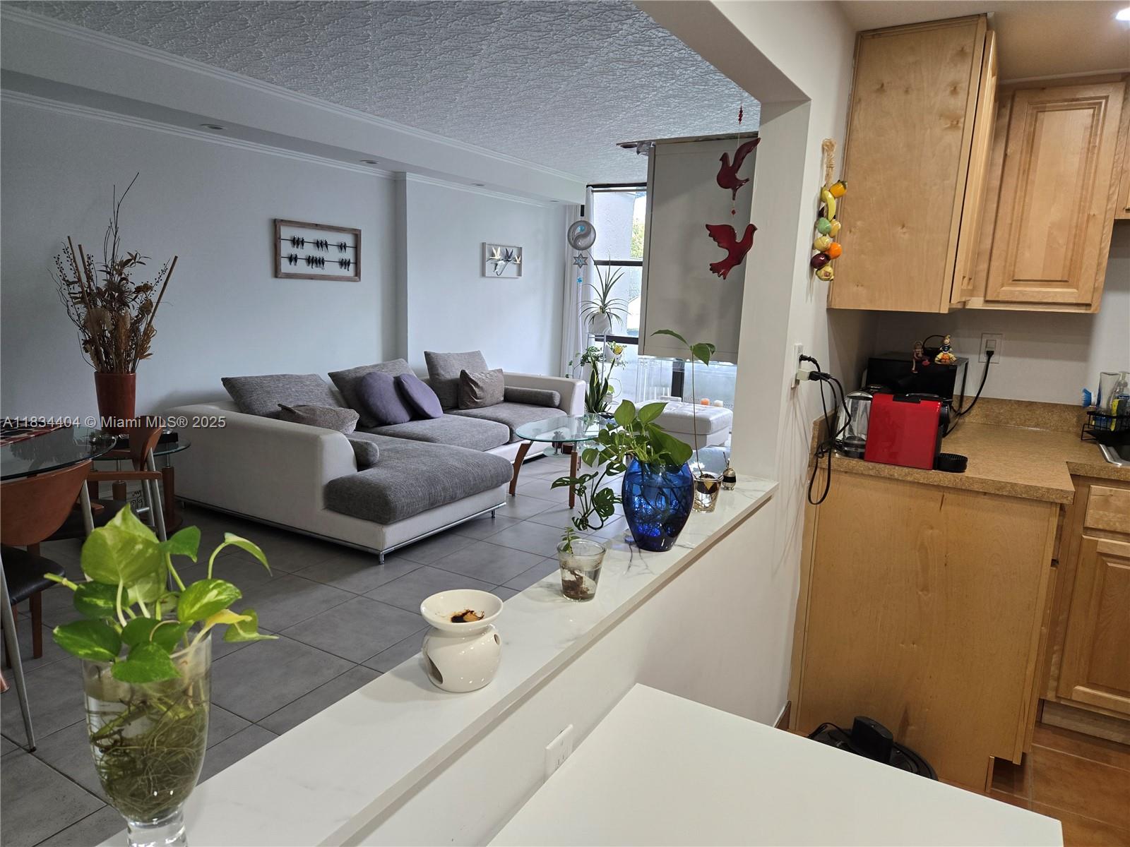 1000 Parkview Dr #114, Hallandale Beach, Florida image 7