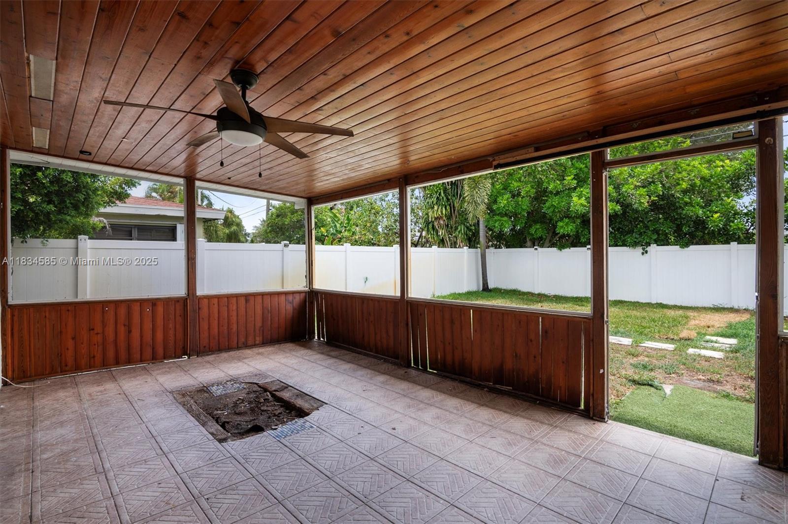 700 NE 47th St, Oakland Park, Florida image 13