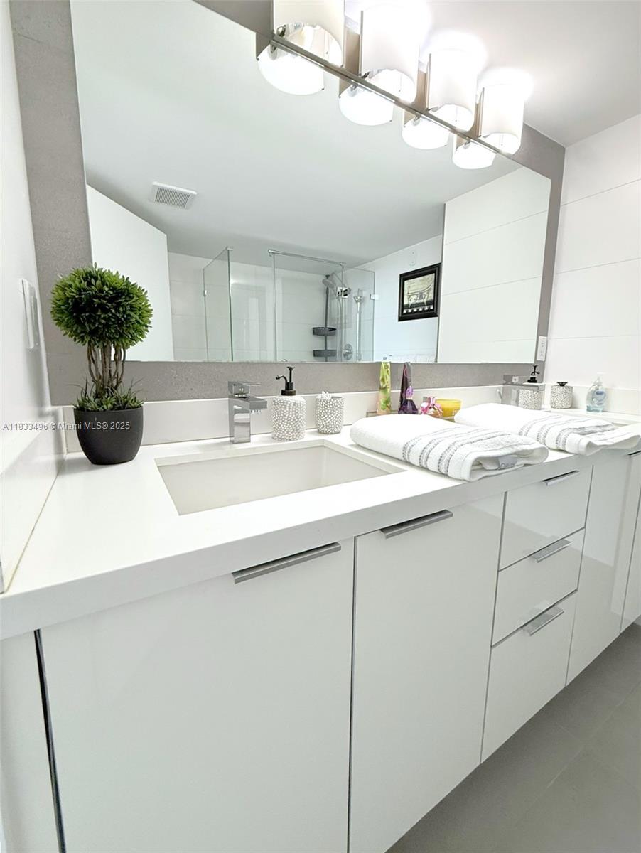 10275 Collins Ave #722, Bal Harbour, Florida image 29
