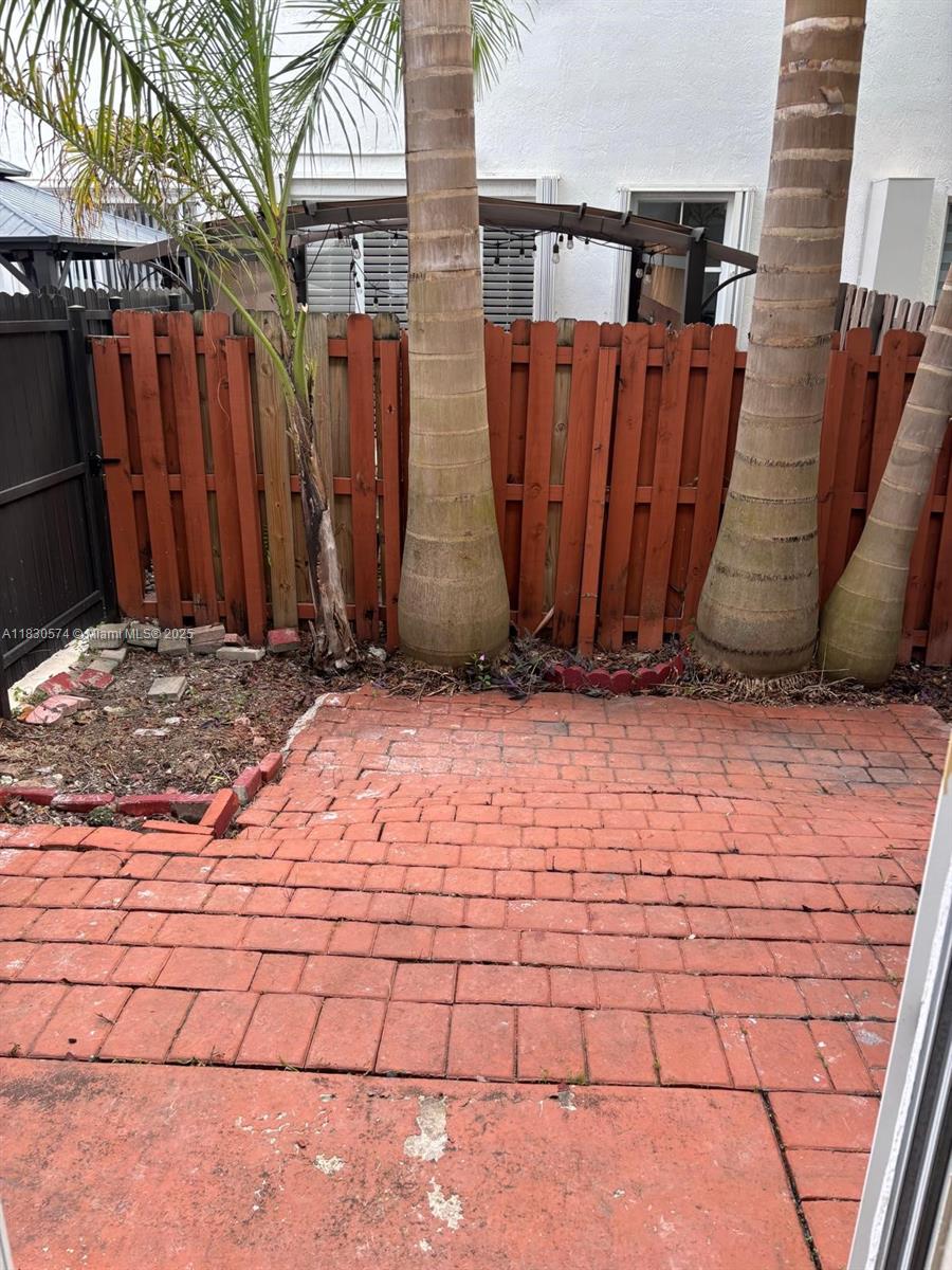 Property photo # 2