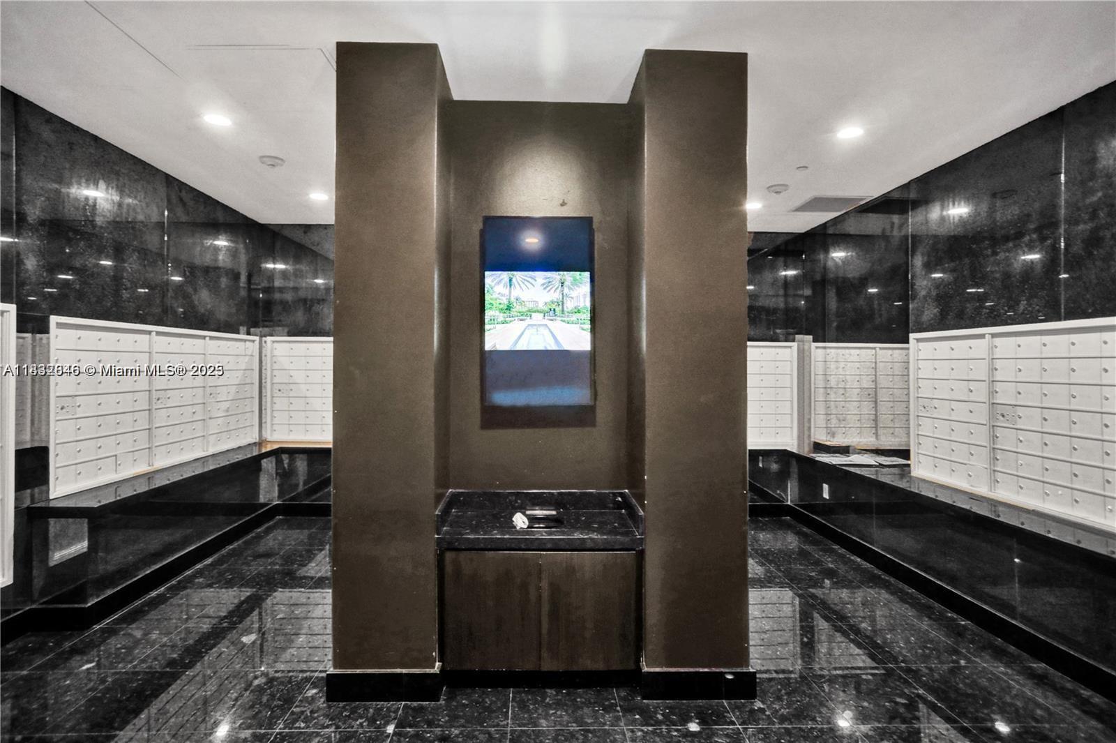 950 Brickell Bay Dr #1103, Miami, Florida image 27