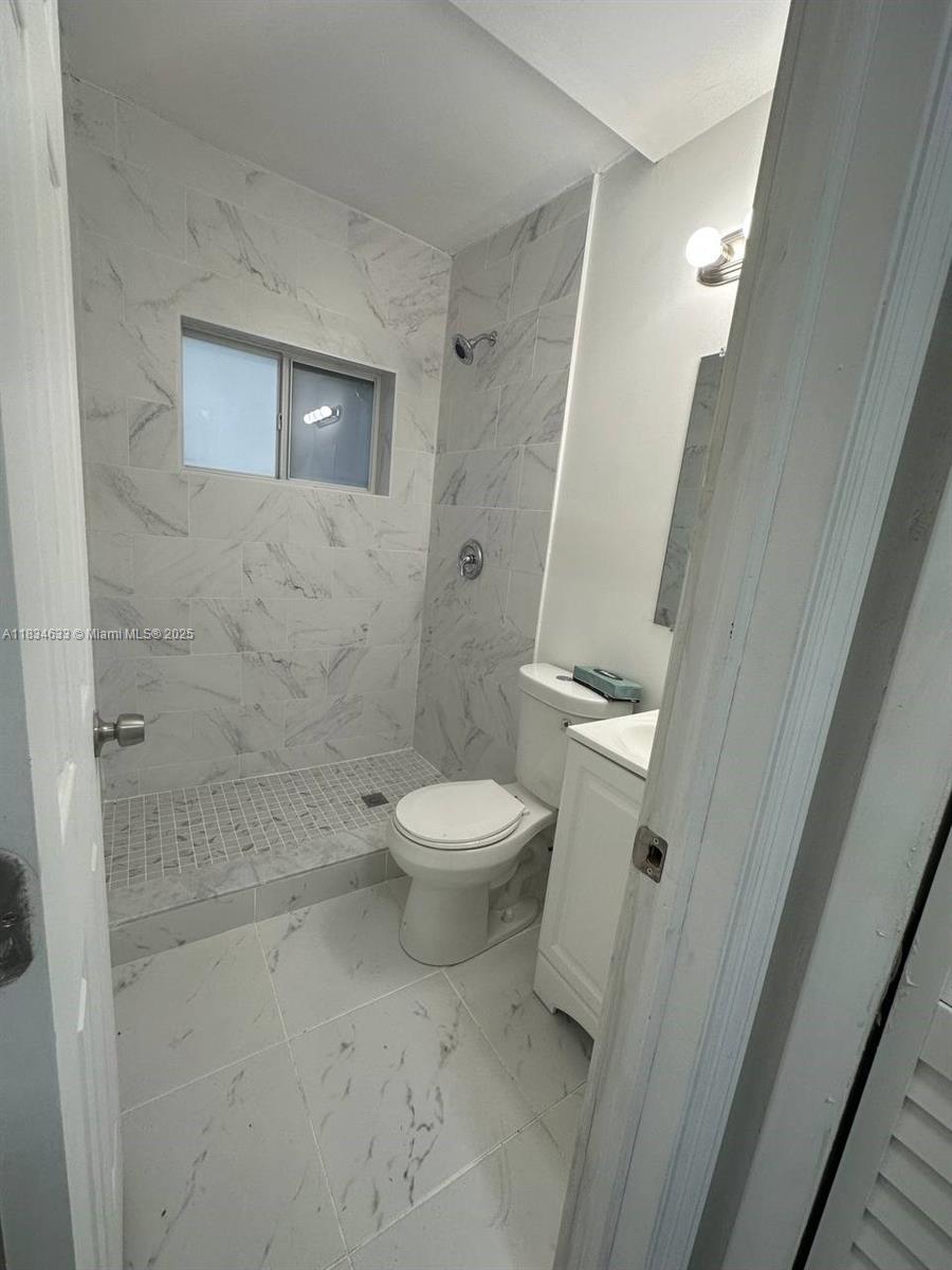1812 NW 64th St, Miami, Florida image 7