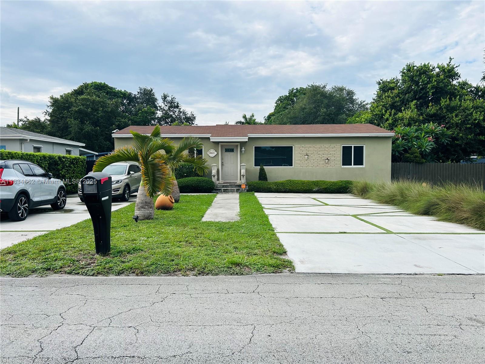301 NW 146th St, Miami, Florida image 1