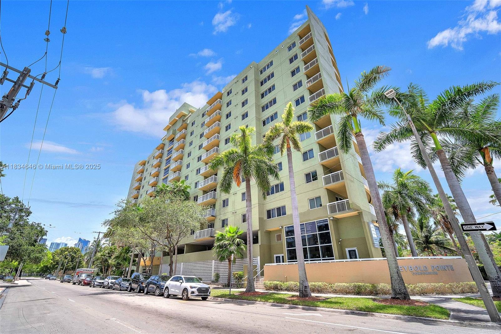 816 NW 11th St #801, Miami, Florida image 2