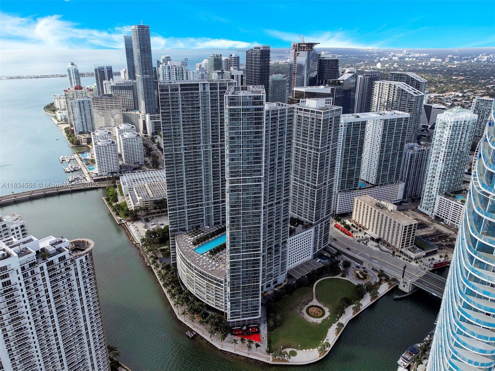 Condo for Sale in Miami, FL