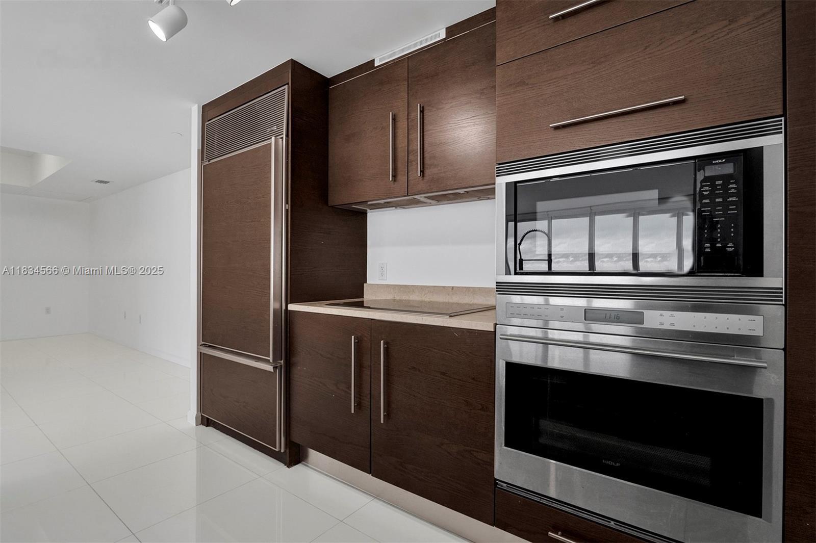 465 Brickell Ave #4505, Miami, Florida image 10