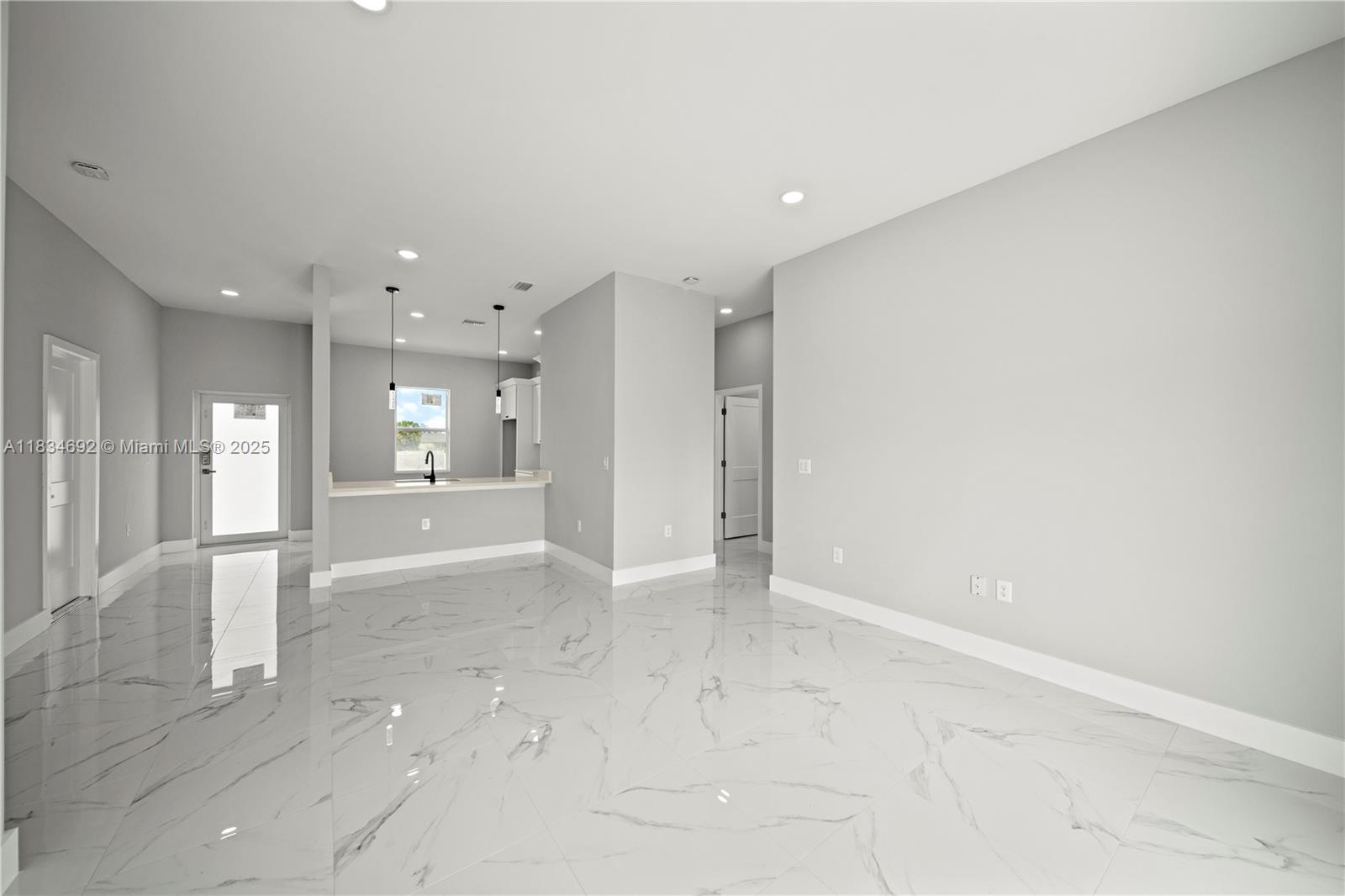 858 Portland St E, Lehigh Acres, Florida image 9