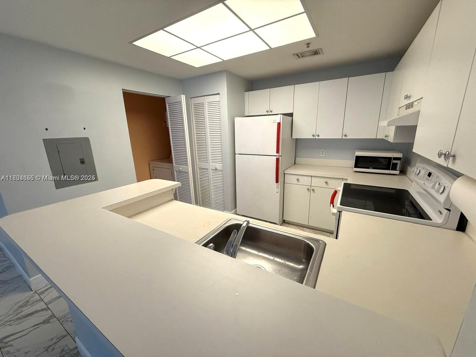 Property photo # 9