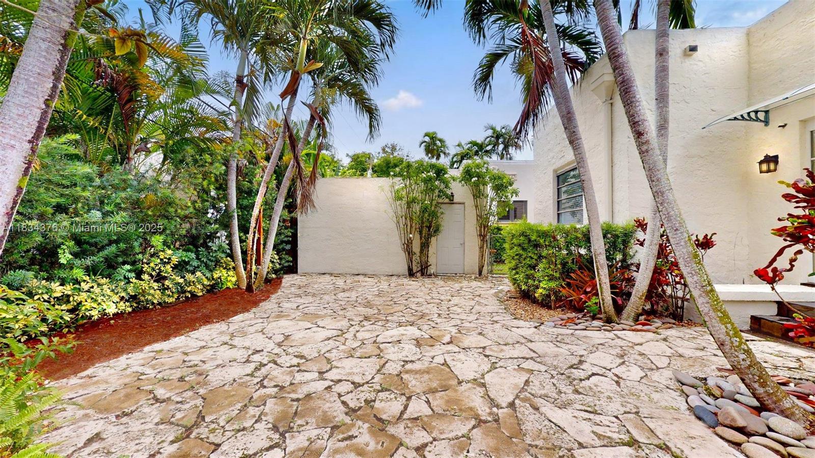 1111 Columbus Blvd, Coral Gables, Florida image 40