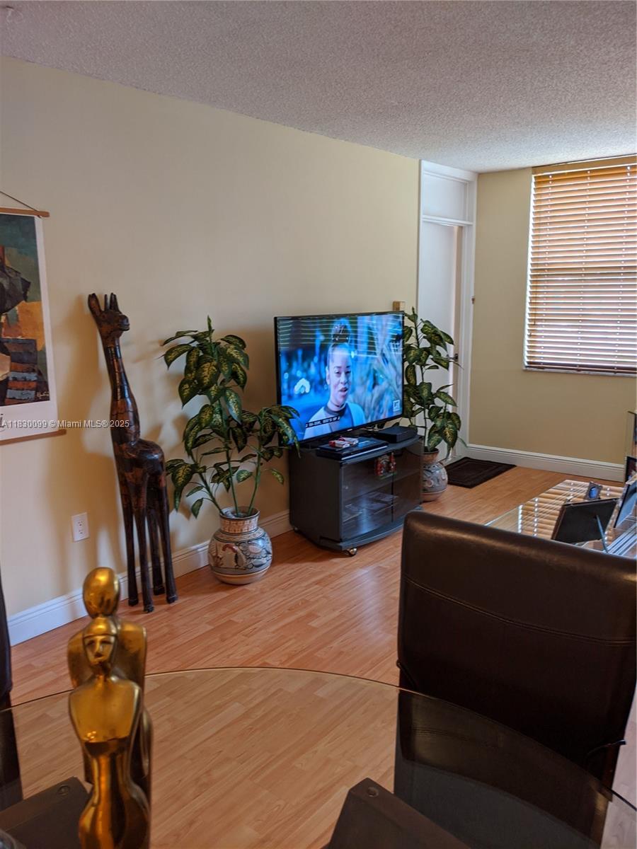 900 Saint Charles Pl #L6, Pembroke Pines, Florida image 9