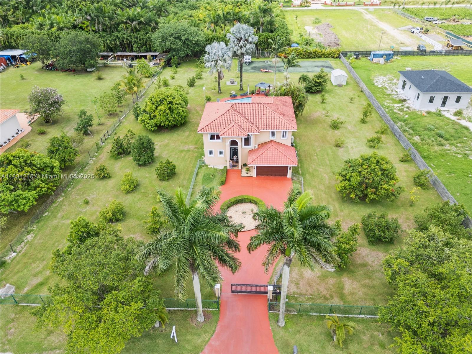 19520 SW 206th St, Miami, Florida image 22