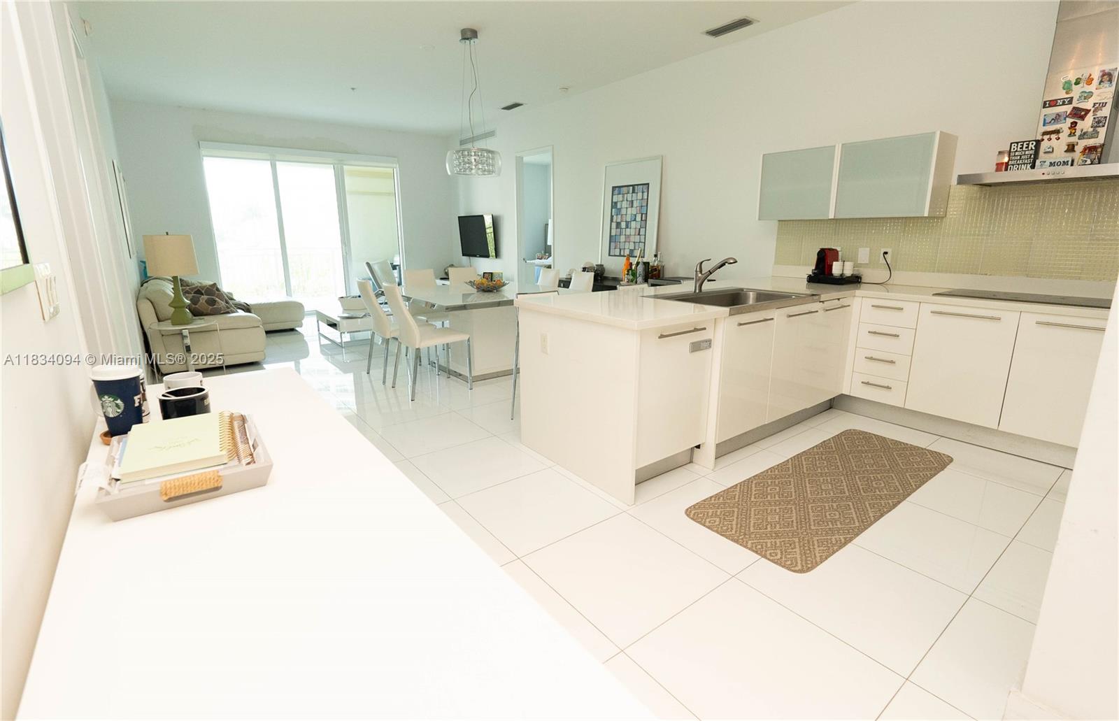 150 Sunny Isles Blvd #1-TH403, Sunny Isles Beach, Florida image 2