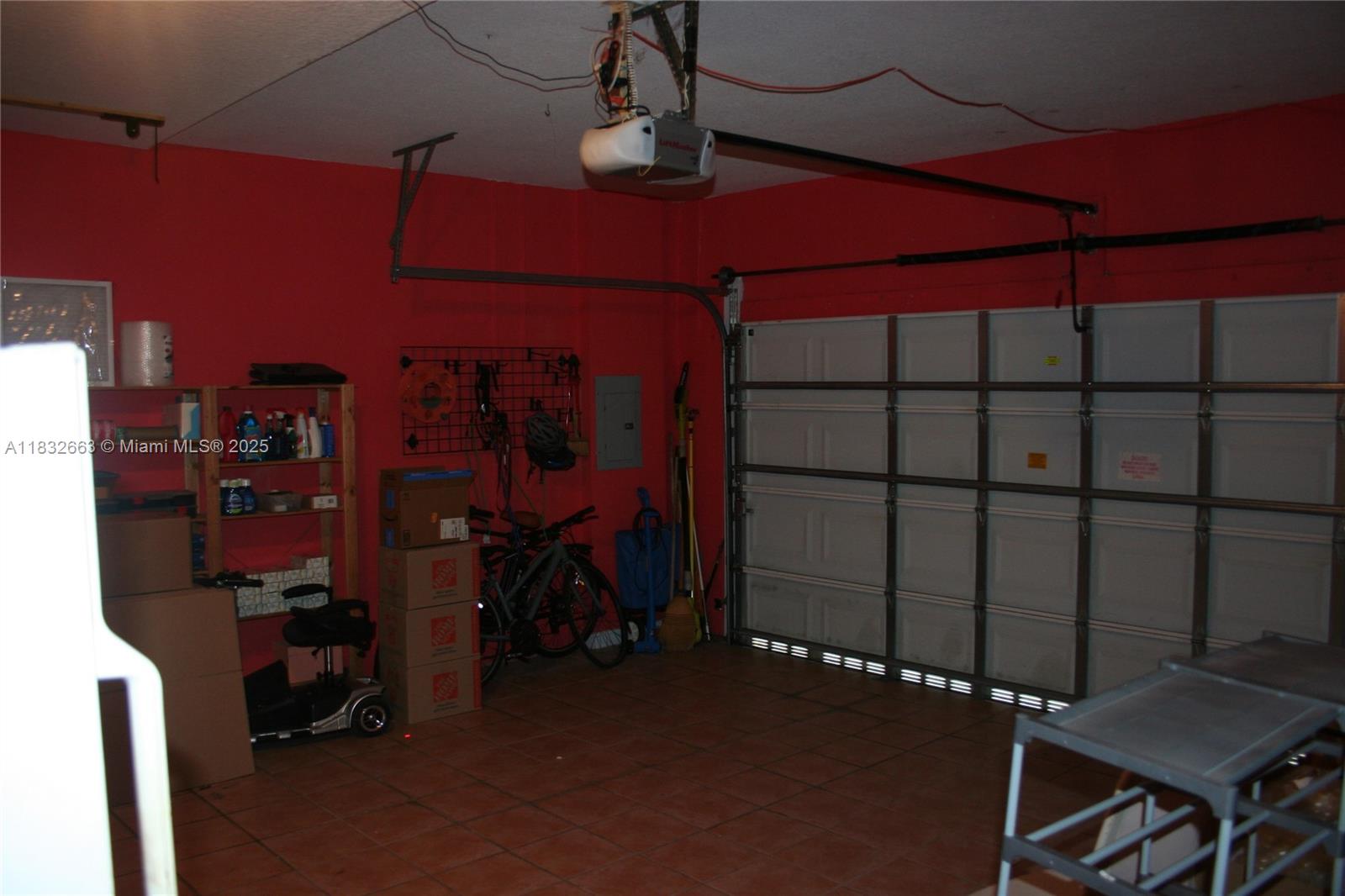 Residential, Doral, Florida image 15