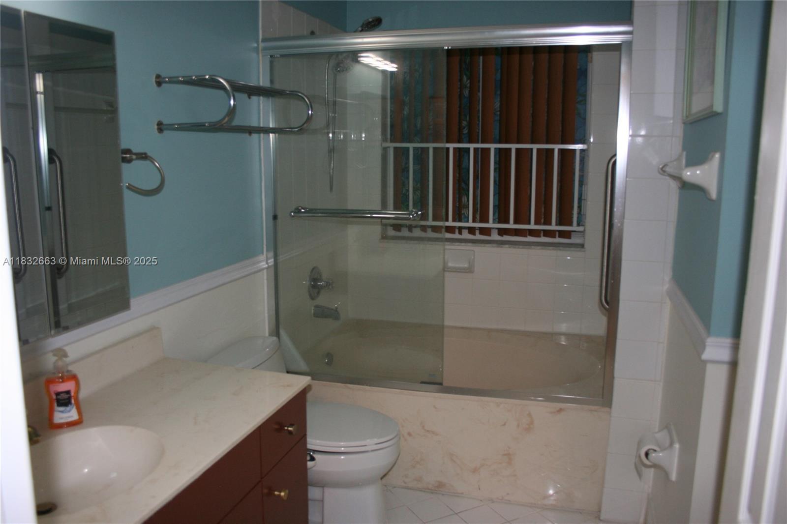 Residential, Doral, Florida image 20