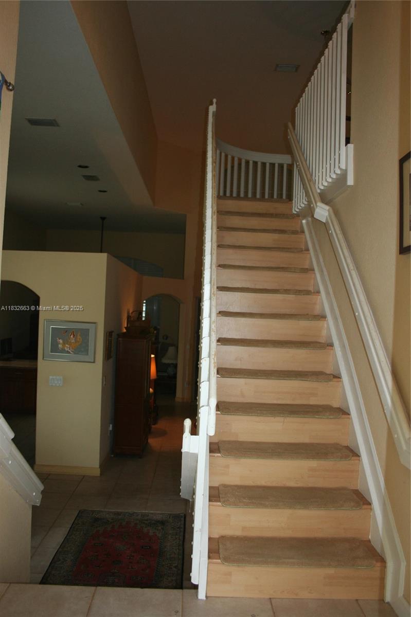Residential, Doral, Florida image 5