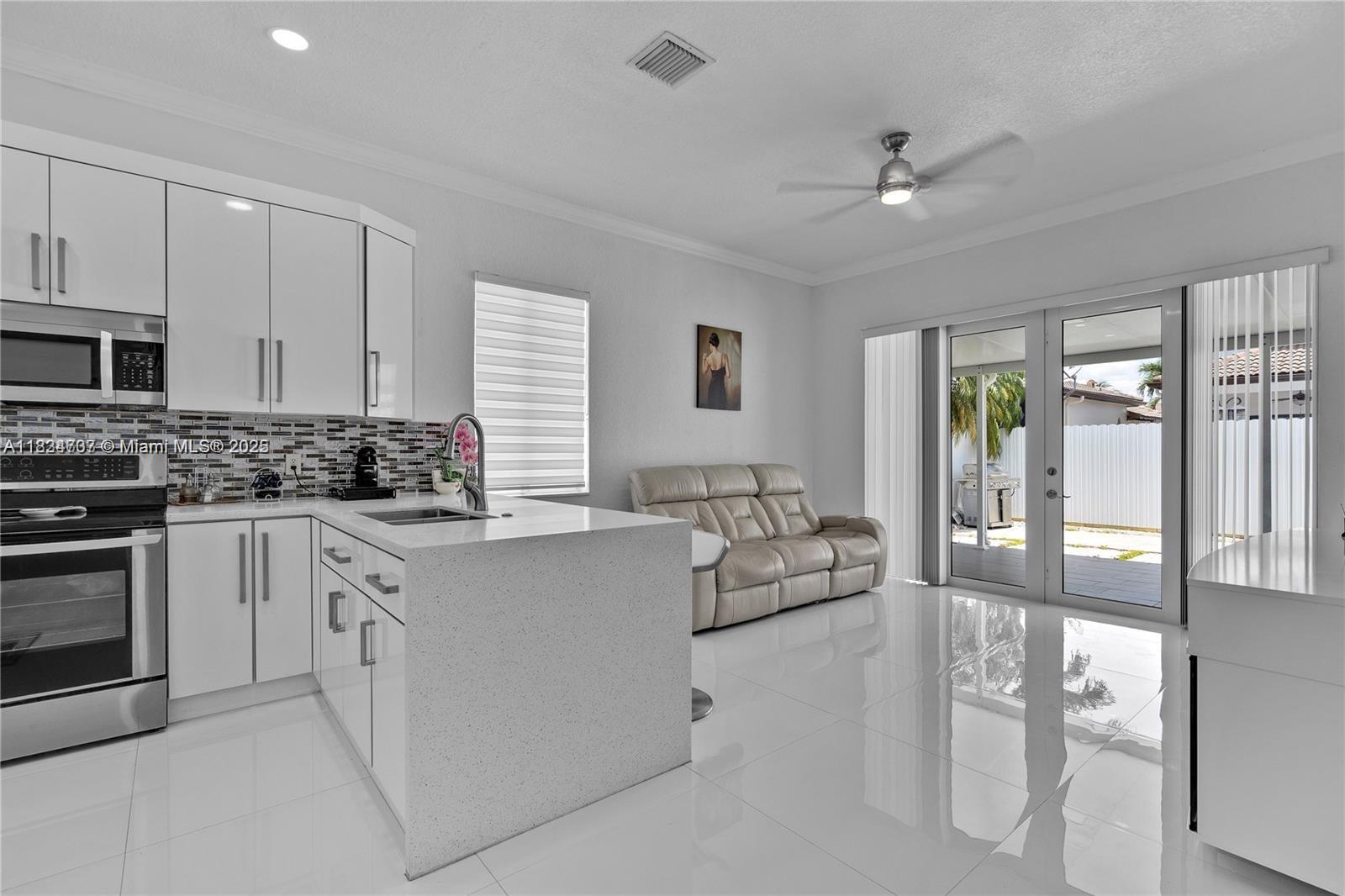 Property photo # 4