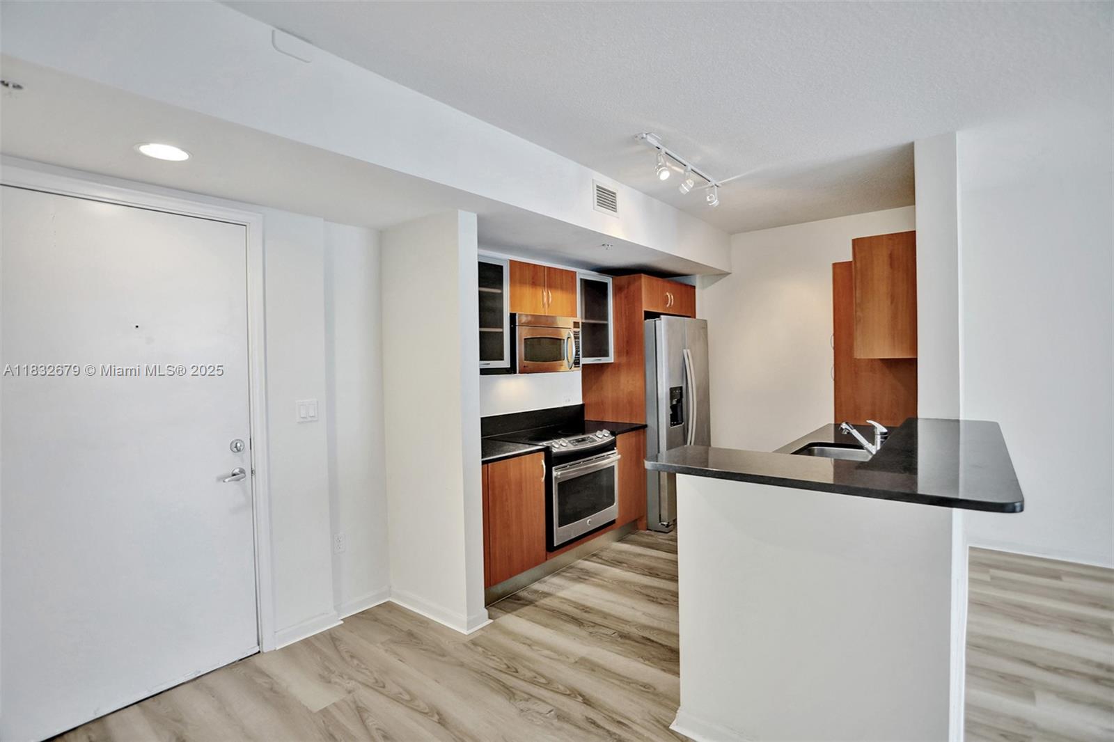 Property photo # 4