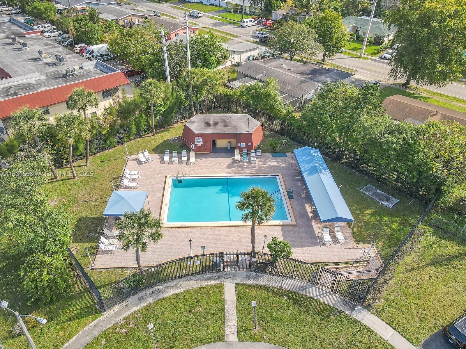 4821 NW 22nd Ct #110, Lauderhill, Florida image 3