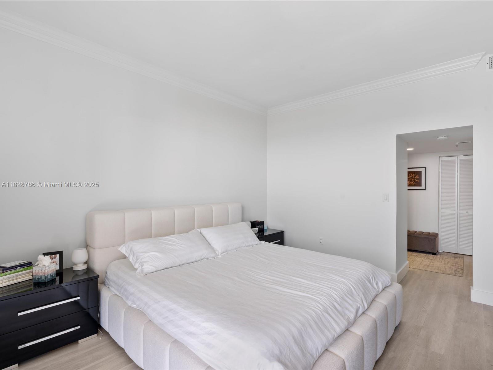 20505 E Country Club Dr #PH36, Aventura, Florida image 27