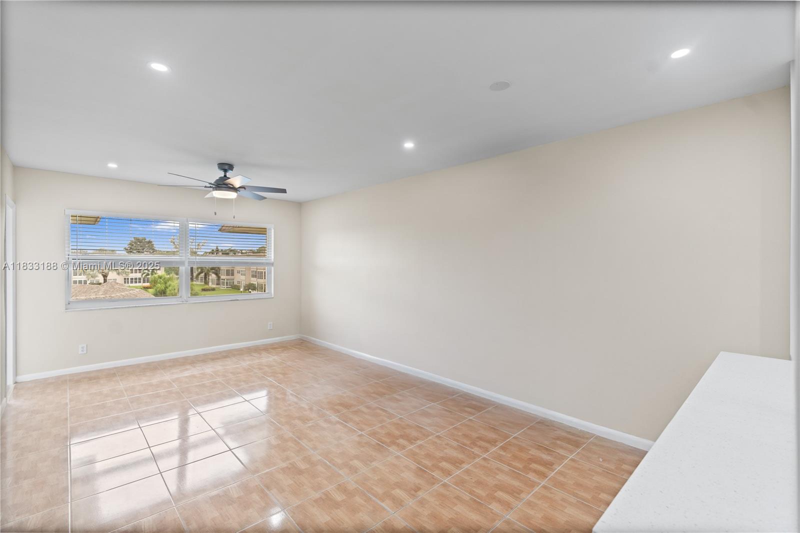 3405 NW 48th Ave #610, Lauderdale Lakes, Florida image 8