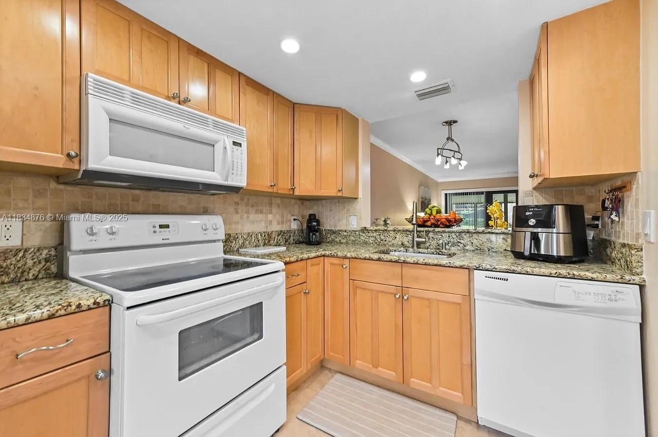 Property photo # 6