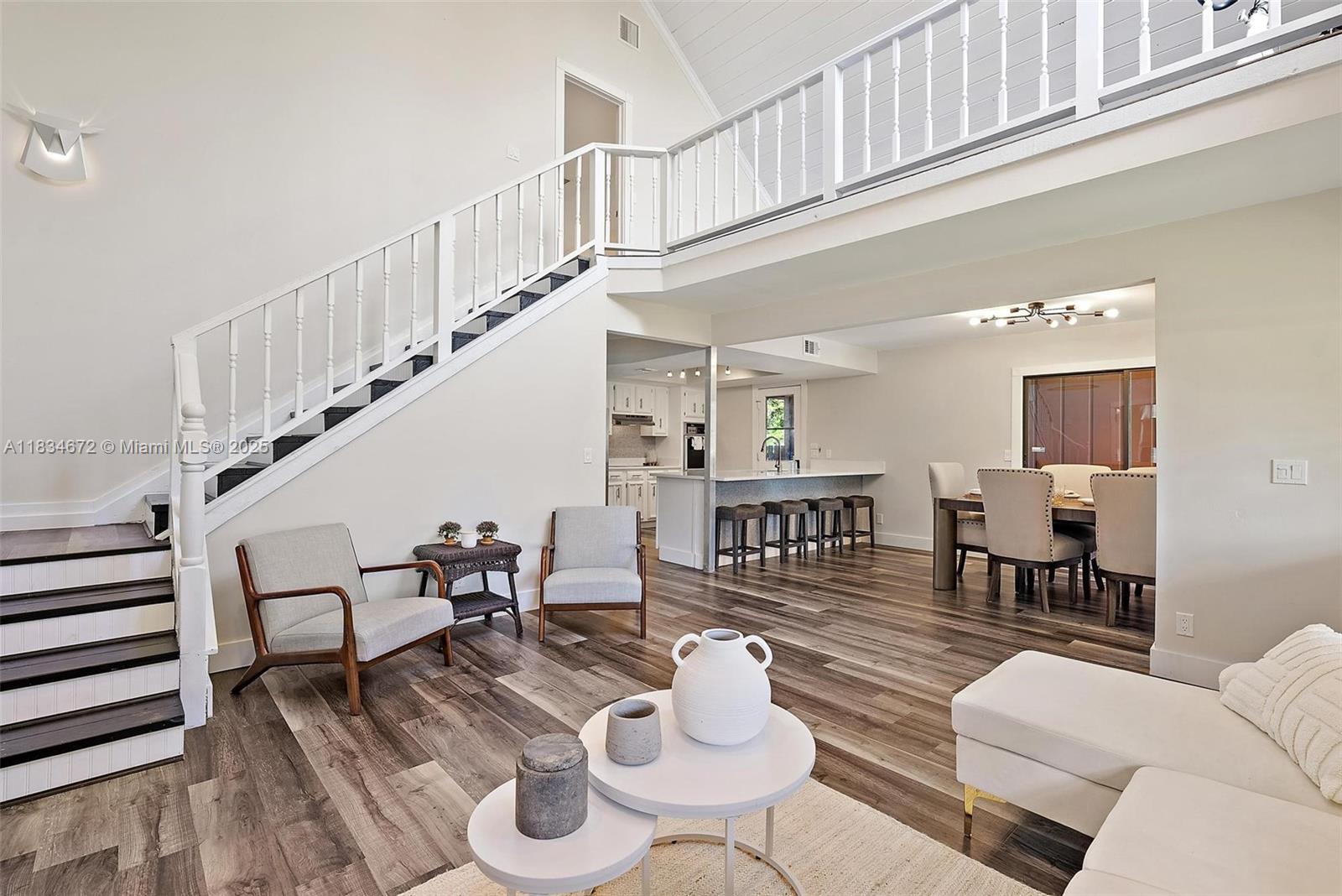 7264 159th Ct N, Palm Beach Gardens, Florida image 2