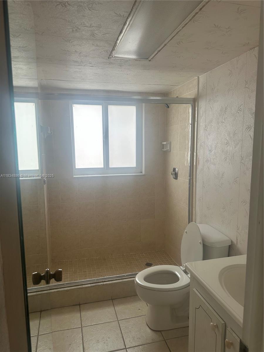 5945 Del Lago Cir #201, Sunrise, Florida image 15