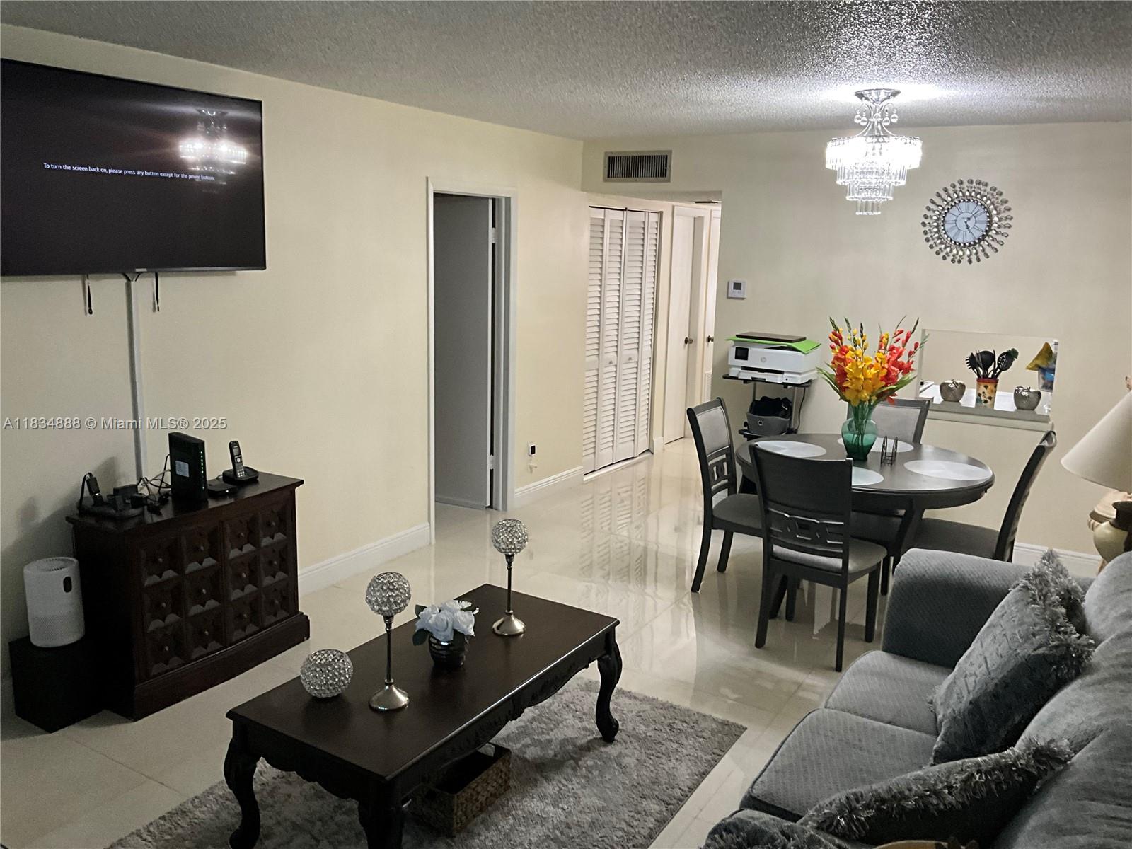 300 Berkley Rd #108, Hollywood, Florida image 1