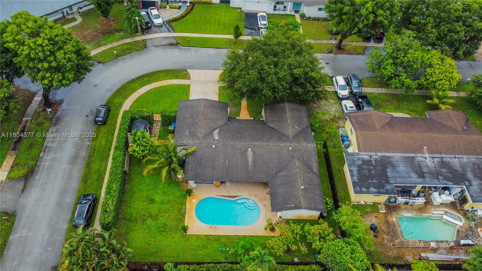 12000 NW 20th St, Pembroke Pines, Florida image 17