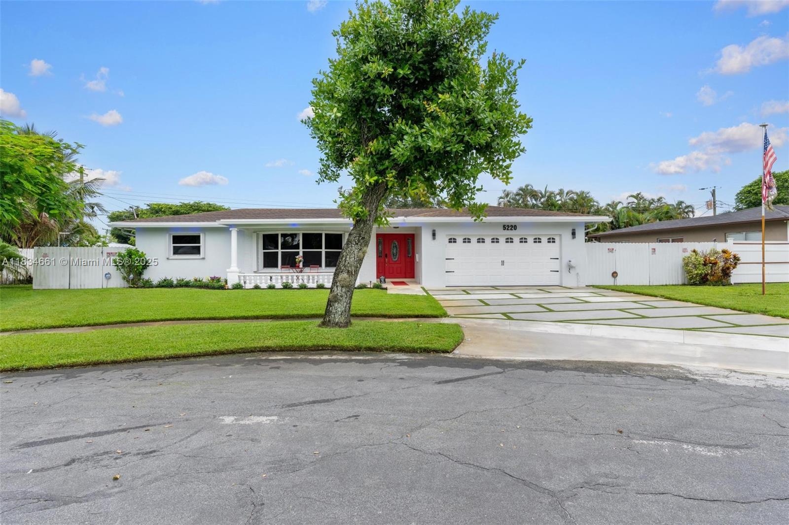 5220 SW 6th St, Plantation, Florida image 2