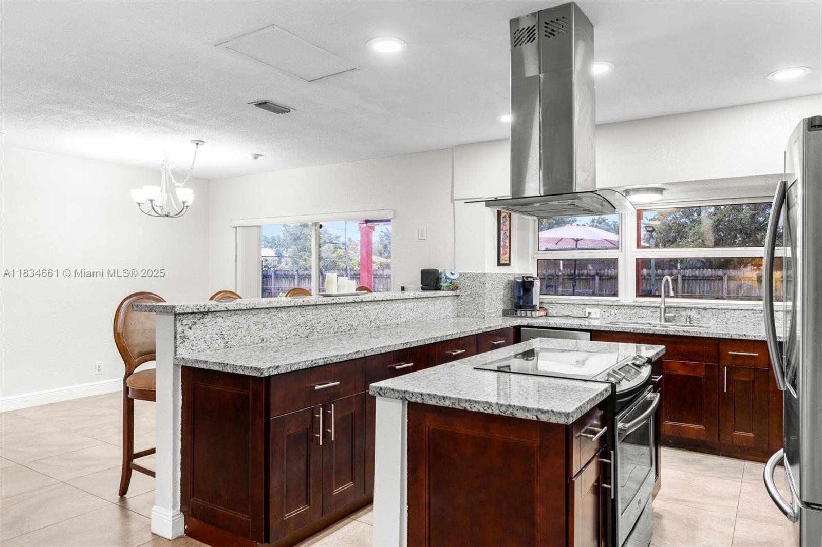5220 SW 6th St, Plantation, Florida image 8